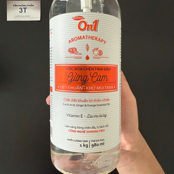 Nước rửa chén ON1 tinh dầu Gừng Cam chai 1kg (980ml) - Chai 4 Nước rửa chén ON1 tinh dầu Gừng Cam chai 1kg (980ml) - Chai - Ảnh 4